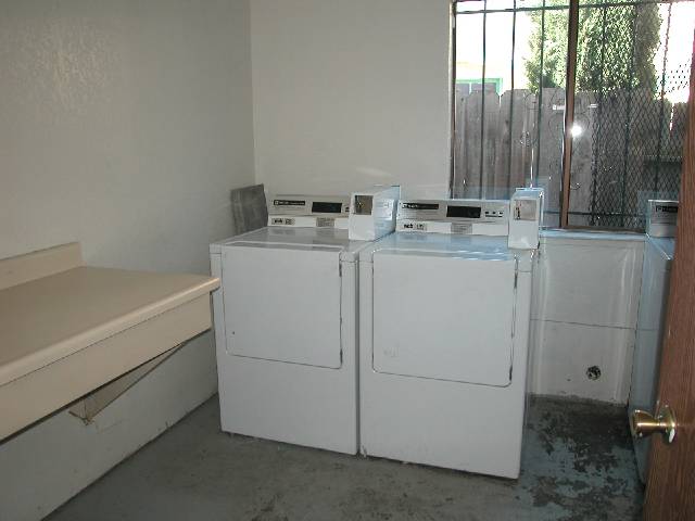 513 Elm Street, LODI, California 95240, ,Comm Ri Multi-units 5+,For Sale,Elm Street,40000476