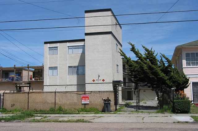 2313 9TH, BERKELEY, California 94710, ,Comm Ri Multi-units 5+,For Sale,9TH,40011423