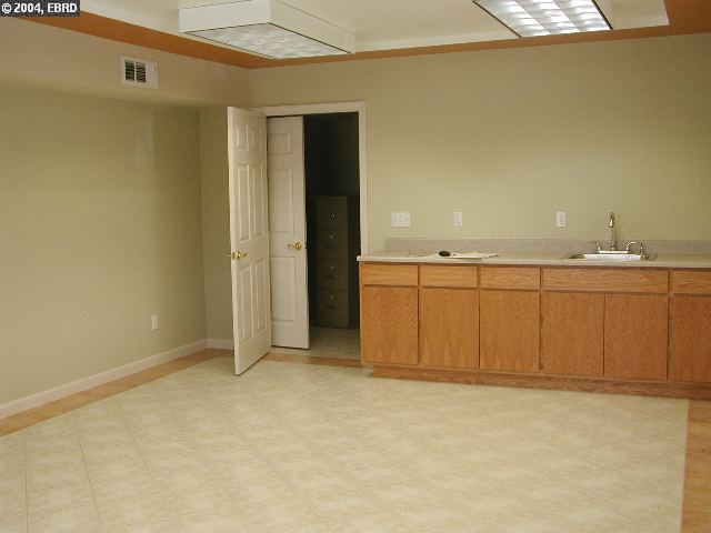 909 H Street, ANTIOCH, California 94509, ,Comm Industrial For Sale,For Sale,H Street,40934423