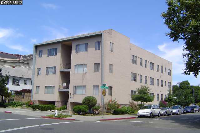 454 34th St, OAKLAND, California 94609, ,Comm Ri Multi-units 5+,For Sale,34th St,40033426