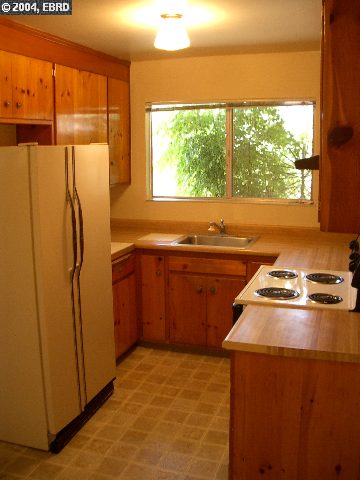 3004 BROOKDALE AVE, OAKLAND, California 94602-2756, ,Comm Ri Multi-units 5+,For Sale,BROOKDALE AVE,40038734