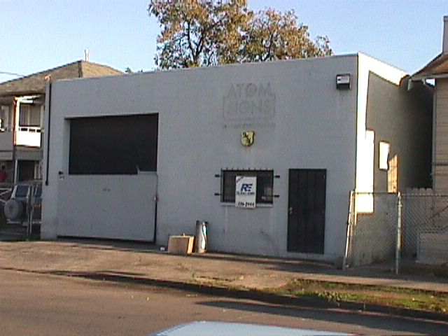 954 86TH AVE, OAKLAND, California 94621-1642, ,Comm Industrial For Sale,For Sale,86TH AVE,40934739