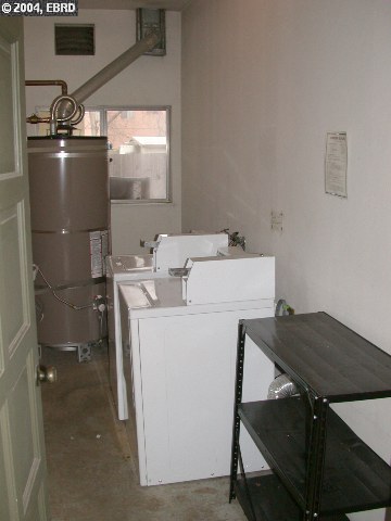 1045 REGENT ST, ALAMEDA, California 94501-5351, ,Comm Ri Multi-units 5+,For Sale,REGENT ST,40062647