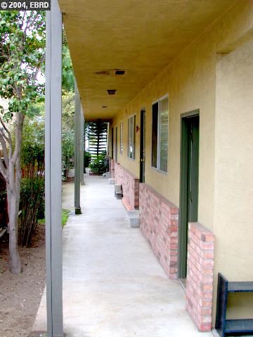 1045 REGENT ST, ALAMEDA, California 94501-5351, ,Comm Ri Multi-units 5+,For Sale,REGENT ST,40062647