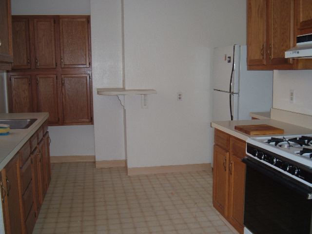 3755 EMERSON WAY, OAKLAND, California 94610-2850, ,Comm Ri Multi-units 5+,For Sale,EMERSON WAY,40070921