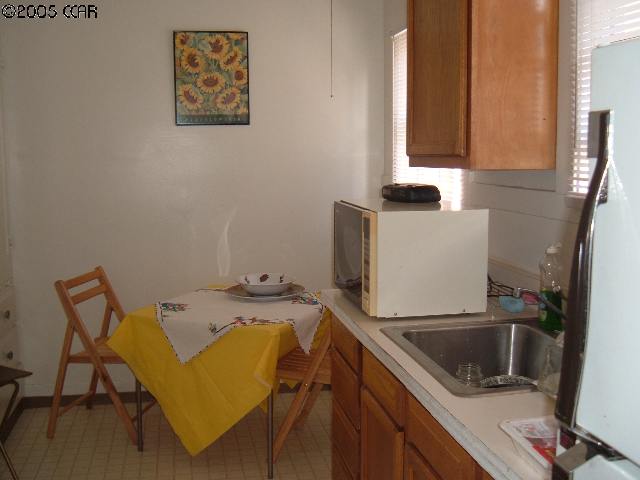 3755 EMERSON WAY, OAKLAND, California 94610-2850, ,Comm Ri Multi-units 5+,For Sale,EMERSON WAY,40070921