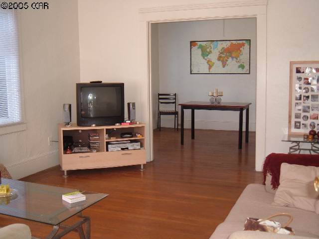 3755 EMERSON WAY, OAKLAND, California 94610-2850, ,Comm Ri Multi-units 5+,For Sale,EMERSON WAY,40070921