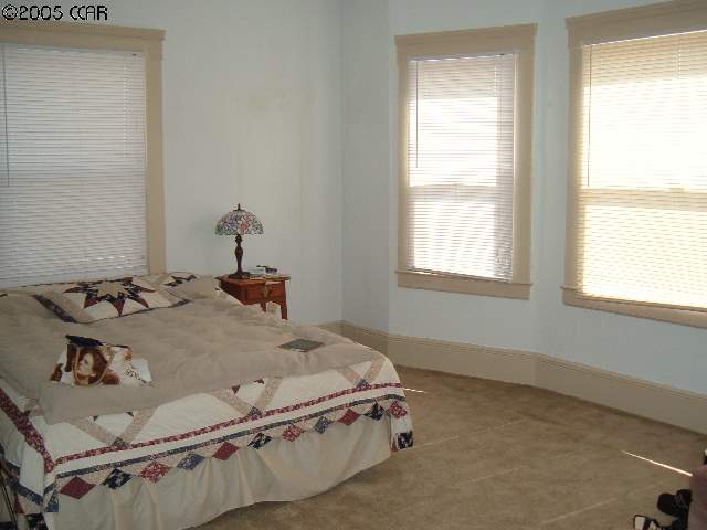 3755 EMERSON WAY, OAKLAND, California 94610-2850, ,Comm Ri Multi-units 5+,For Sale,EMERSON WAY,40070921