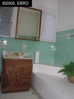 150 SANTA CLARA AVE, OAKLAND, California 94610-1323, ,Comm Industrial For Sale,For Sale,SANTA CLARA AVE,40935114