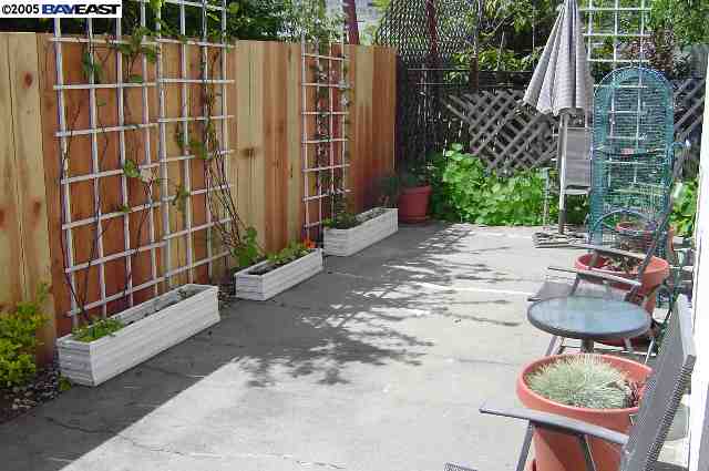 1124 DWIGHT WAY, BERKELEY, California 94702-2044, ,Comm Ri Multi-units 5+,For Sale,DWIGHT WAY,40082431