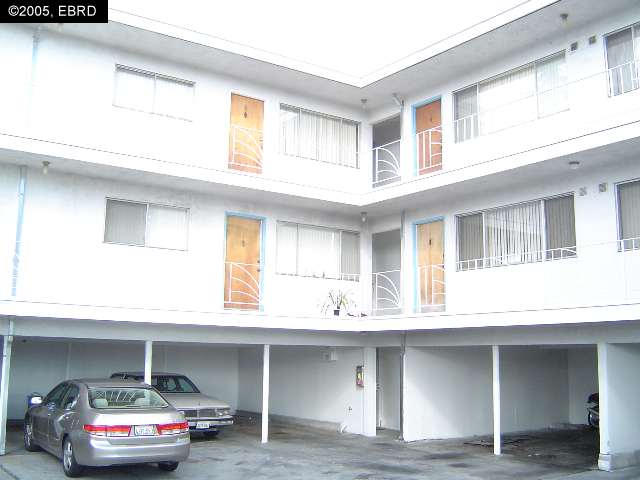 6400 MACARTHUR BLVD, OAKLAND, California 94605-2171, ,Comm Ri Multi-units 5+,For Sale,MACARTHUR BLVD,40082892