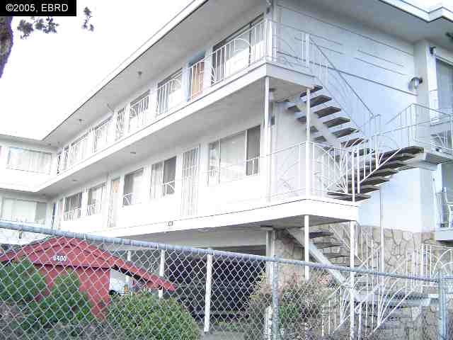 6400 MACARTHUR BLVD, OAKLAND, California 94605-2171, ,Comm Ri Multi-units 5+,For Sale,MACARTHUR BLVD,40082892