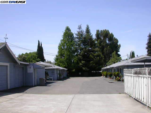 22235 PERALTA ST, HAYWARD, California 94541-3919, ,Comm Ri Multi-units 5+,For Sale,PERALTA ST,40082975
