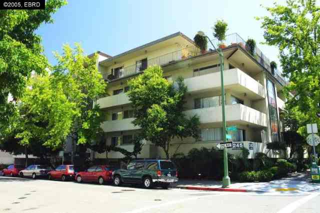 245 17th Street, OAKLAND, California 94612, ,Comm Ri Multi-units 5+,For Sale,17th Street,40083619