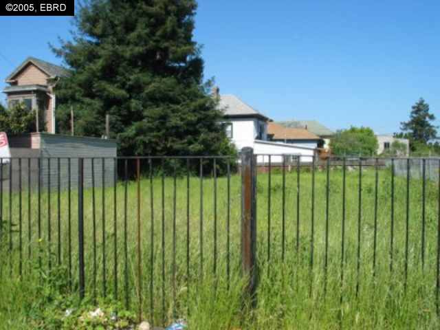 3807 M L KING JR WAY, OAKLAND, California 94609, ,Comm Ri Multi-units 5+,For Sale,M L KING JR WAY,40083840