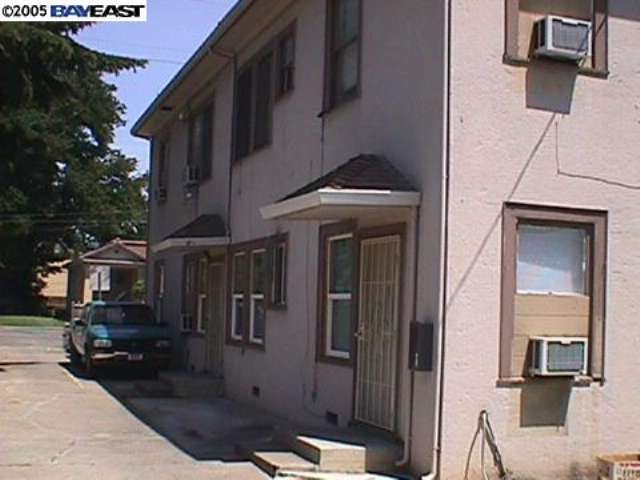 613 MADISON ST, STOCKTON, California 95202-1918, ,Comm Ri Multi-units 5+,For Sale,MADISON ST,40084199