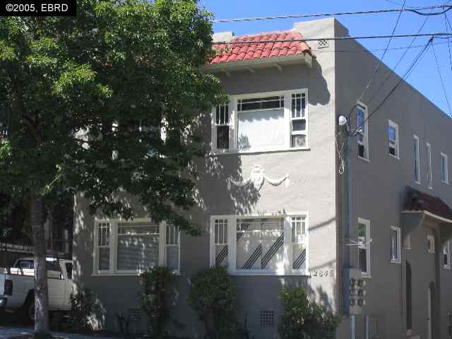 2846 MACARTHUR BLVD, OAKLAND, California 94602, ,Comm Ri Multi-units 5+,For Sale,MACARTHUR BLVD,40093623