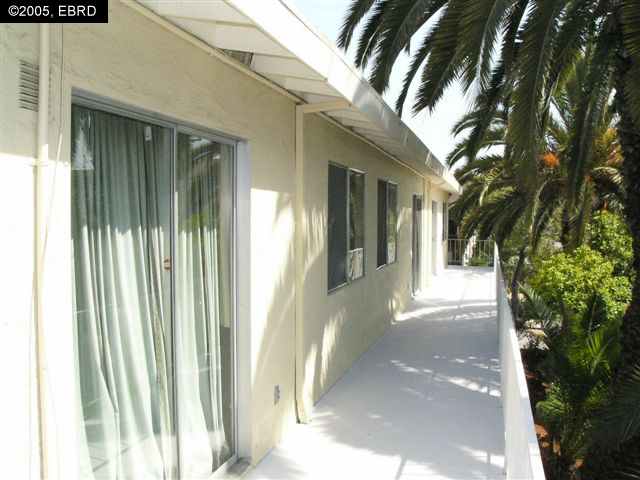 2125 10th Ave., OAKLAND, California 94606, ,Comm Ri Multi-units 5+,For Sale,10th Ave.,40094222