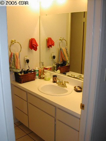 2354 BONIFACIO ST, CONCORD, California 94520-2044, ,Comm Ri Multi-units 5+,For Sale,BONIFACIO ST,40103803