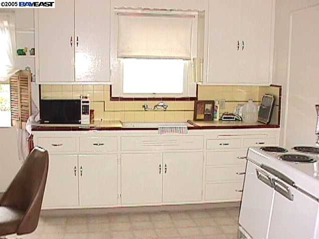 732 B ST, HAYWARD, California 94541-5008, ,Comm Ri Multi-units 5+,For Sale,B ST,40117726