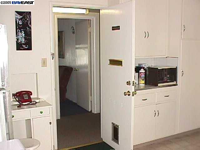 732 B ST, HAYWARD, California 94541-5008, ,Comm Ri Multi-units 5+,For Sale,B ST,40117726