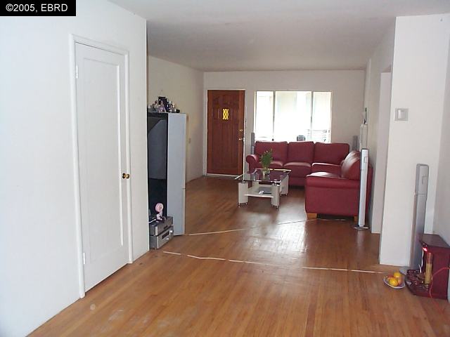 1648 10TH AVE, OAKLAND, California 94606-3010, ,Comm Ri Multi-units 5+,For Sale,10TH AVE,40122771
