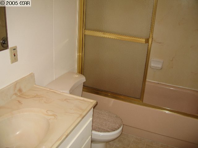 3966 CLAYTON RD, CONCORD, California 94521-2524, ,Comm Ri Multi-units 5+,For Sale,CLAYTON RD,40140430