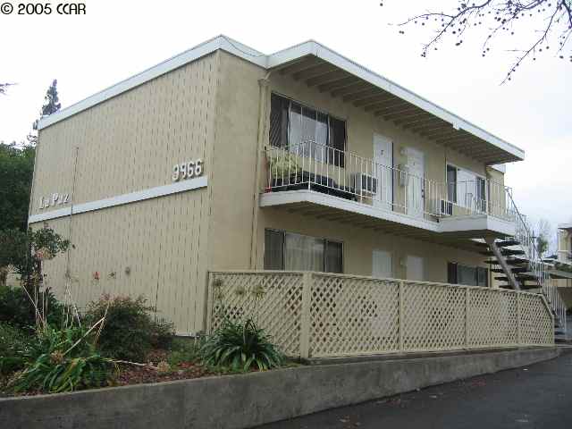 3966 CLAYTON RD, CONCORD, California 94521-2524, ,Comm Ri Multi-units 5+,For Sale,CLAYTON RD,40140430