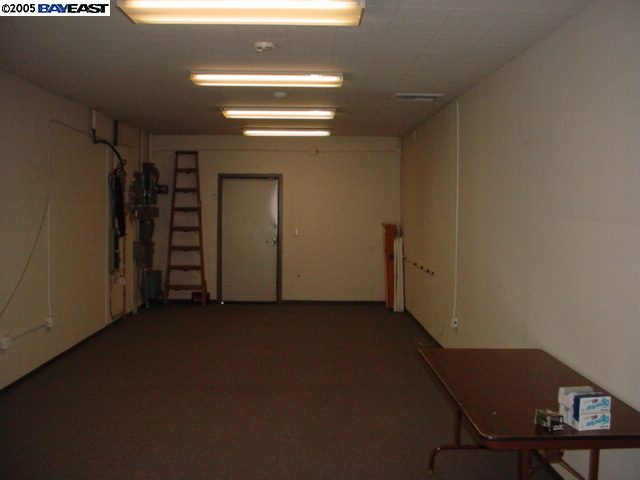 7977 Capwell Drive, Suite 200, OAKLAND, California 94621-2105, ,Comm Industrial For Lease,For Rent,Capwell Drive, Suite 200,40934860