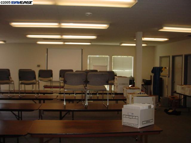 7977 Capwell Drive, Suite 200, OAKLAND, California 94621-2105, ,Comm Industrial For Lease,For Rent,Capwell Drive, Suite 200,40934860