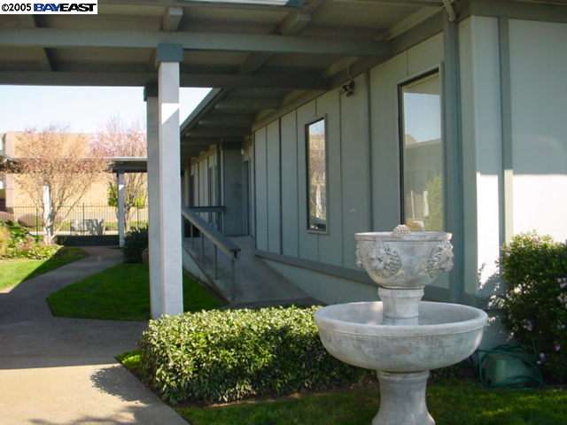 7977 Capwell Drive, Suite 200, OAKLAND, California 94621-2105, ,Comm Industrial For Lease,For Rent,Capwell Drive, Suite 200,40934860
