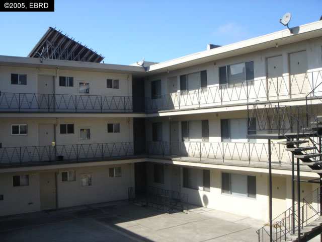 1008 23rd, OAKLAND, California 94606, ,Comm Ri Multi-units 5+,For Sale,23rd,40142243