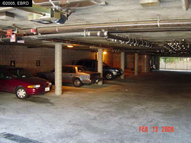 2943 MACARTHUR BLVD, OAKLAND, California 94602-3276, ,Comm Ri Multi-units 5+,For Sale,MACARTHUR BLVD,40142536