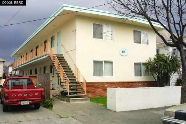 466 37TH ST, OAKLAND, California 94609-2835, ,Comm Ri Multi-units 5+,For Sale,37TH ST,40143215