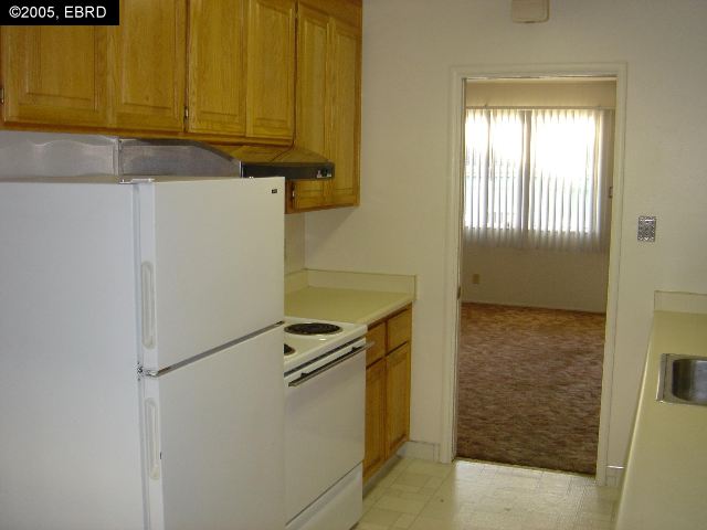 3136 COOLIDGE AVE, OAKLAND, California 94602-2741, ,Comm Ri Multi-units 5+,For Sale,COOLIDGE AVE,40143865