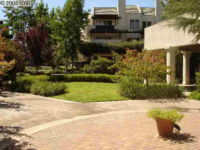91 GREGORY LN, Suite 12, PLEASANT HILL, California 94523-4925, ,Comm Industrial For Lease,For Rent,GREGORY LN, Suite 12,40934890