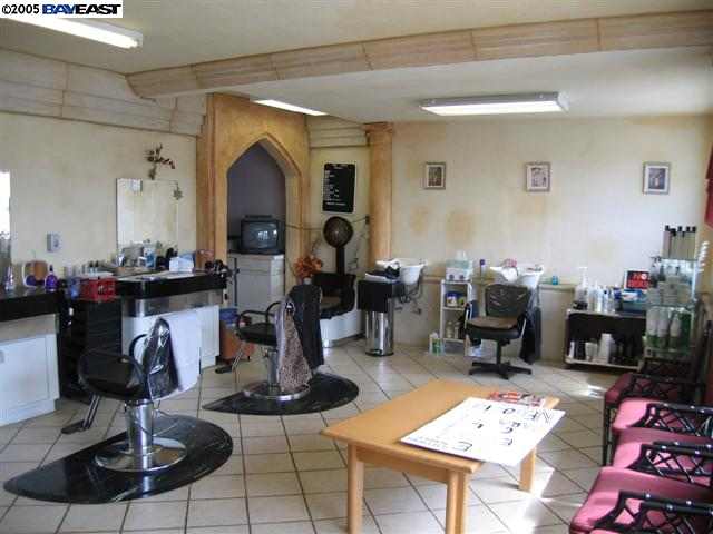 16244 14TH ST, SAN LEANDRO, California 94578-3004, ,Comm Ri Multi-units 5+,For Sale,14TH ST,40156651
