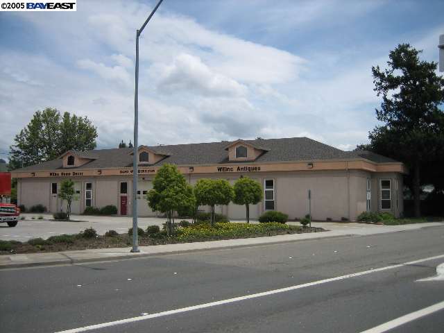2480 WASHINGTON AVE, SAN LEANDRO, California 94577-5921, ,Comm Industrial For Lease,For Rent,WASHINGTON AVE,40934965