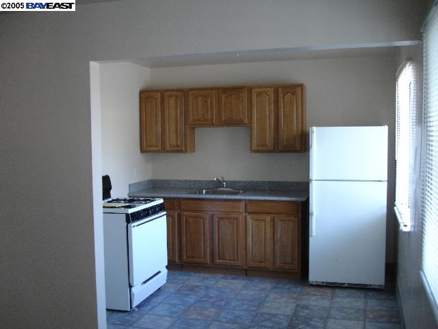 21354 OAK ST, HAYWARD, California 94546-6834, ,Comm Ri Multi-units 5+,For Sale,OAK ST,40171726