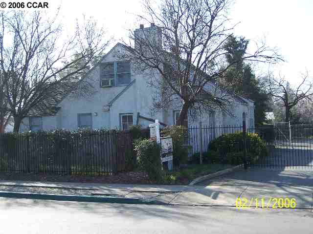 2924 CLAYTON RD, CONCORD, California 94519-2790, ,Comm Industrial For Lease,For Rent,CLAYTON RD,40935010
