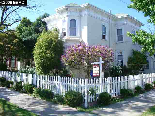 1511 17TH AVE, OAKLAND, California 94606-4529, ,Comm Ri Multi-units 5+,For Sale,17TH AVE,40189457