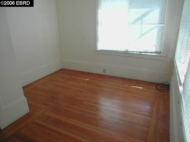 1379 Hampel Street, OAKLAND, California 94602, ,Comm Ri Multi-units 5+,For Sale,Hampel Street,40192792