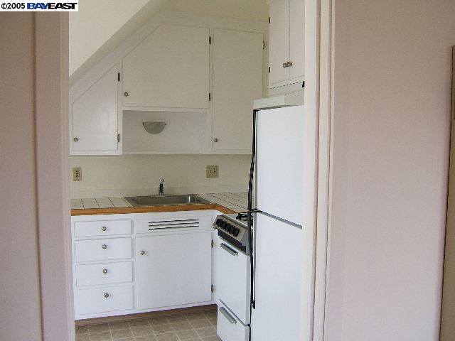 2122 BUENA VISTA AVE, ALAMEDA, California 94501-1435, ,Comm Ri Multi-units 5+,For Sale,BUENA VISTA AVE,40193111