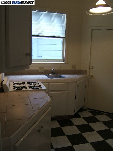 2122 BUENA VISTA AVE, ALAMEDA, California 94501-1435, ,Comm Ri Multi-units 5+,For Sale,BUENA VISTA AVE,40193111