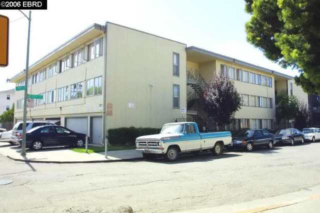 647 17TH ST, OAKLAND, California 94606-2411, ,Comm Ri Multi-units 5+,For Sale,17TH ST,40196914