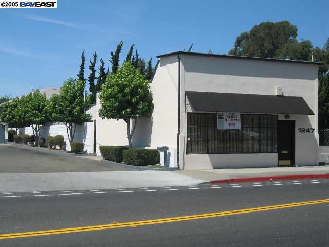1247 BANCROFT AVE, SAN LEANDRO, California 94577-3858, ,Comm Industrial For Lease,For Rent,BANCROFT AVE,40935205