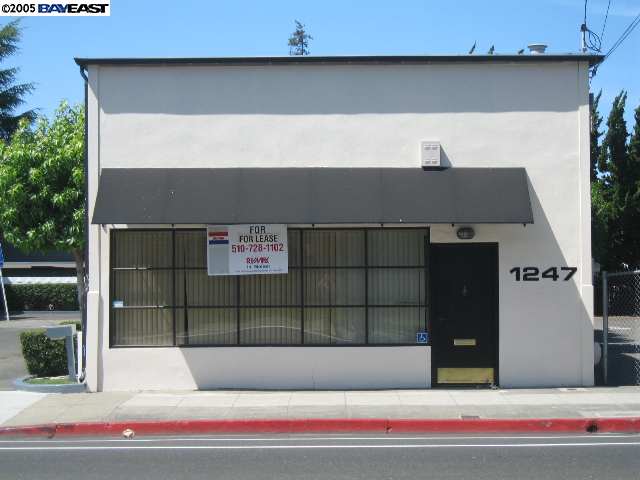 1247 BANCROFT AVE, SAN LEANDRO, California 94577-3858, ,Comm Industrial For Lease,For Rent,BANCROFT AVE,40935205