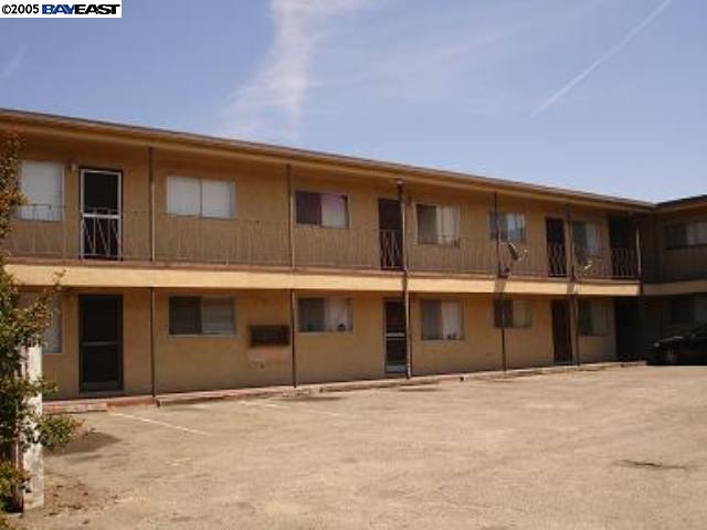 35 ESTABROOK ST, SAN LEANDRO, California 94577-5907, ,Comm Ri Multi-units 5+,For Sale,ESTABROOK ST,40202480