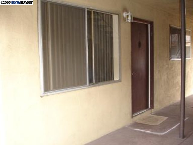35 ESTABROOK ST, SAN LEANDRO, California 94577-5907, ,Comm Ri Multi-units 5+,For Sale,ESTABROOK ST,40202480