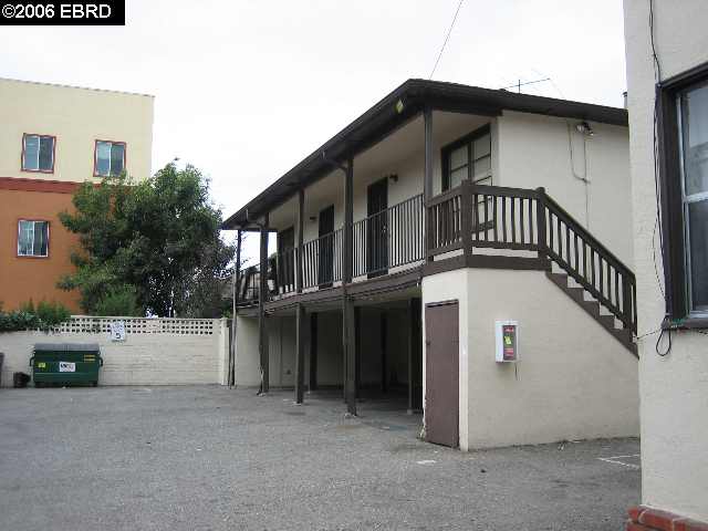 1915 33rd Ave., OAKLAND, California 94601, ,Comm Ri Multi-units 5+,For Sale,33rd Ave.,40206834